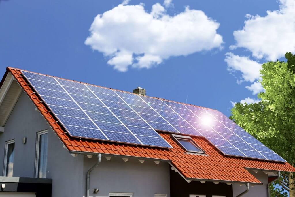 Casa com teto solar.